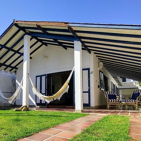 Tranquilidade A Alguns Passos Da Praia - Churrasqueira, Super Wi-Fi! Matinhos Exterior photo