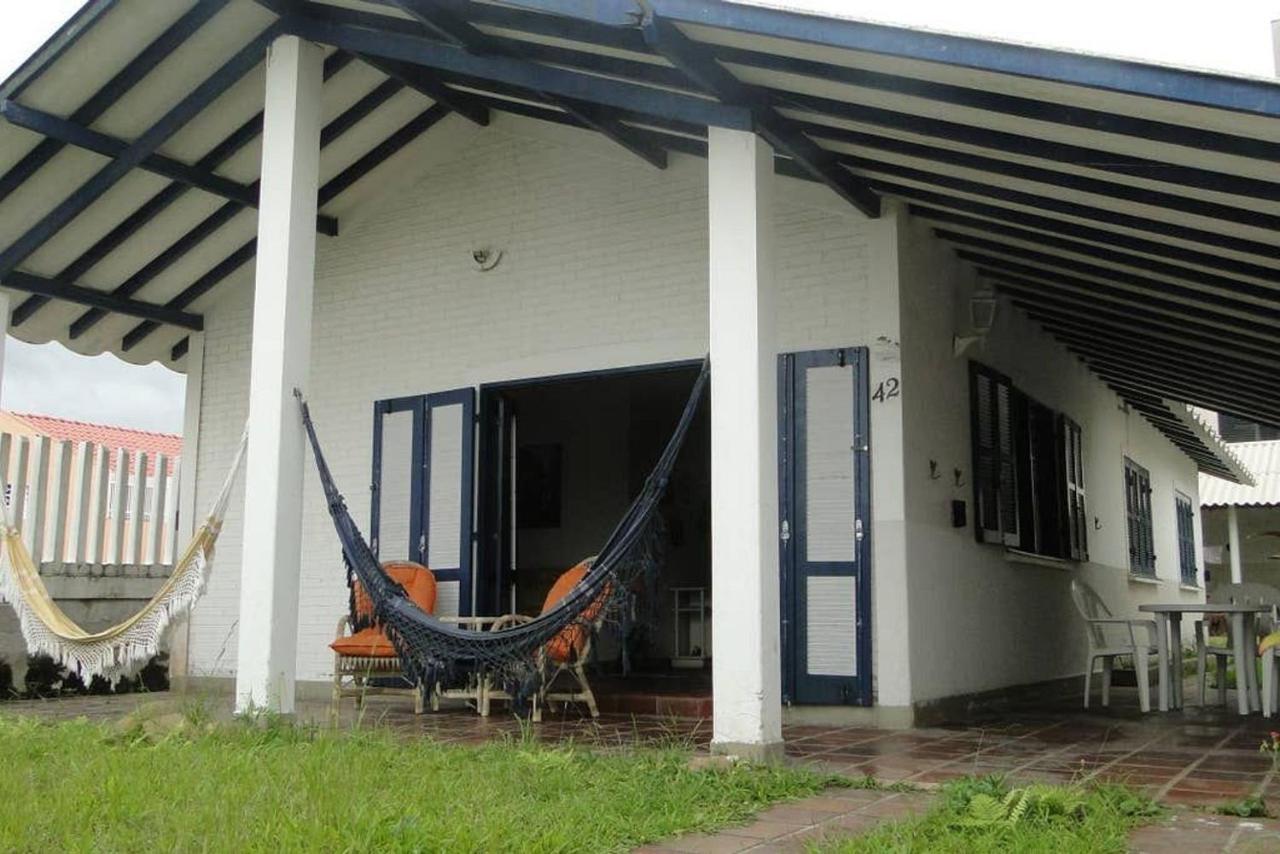 Tranquilidade A Alguns Passos Da Praia - Churrasqueira, Super Wi-Fi! Matinhos Exterior photo